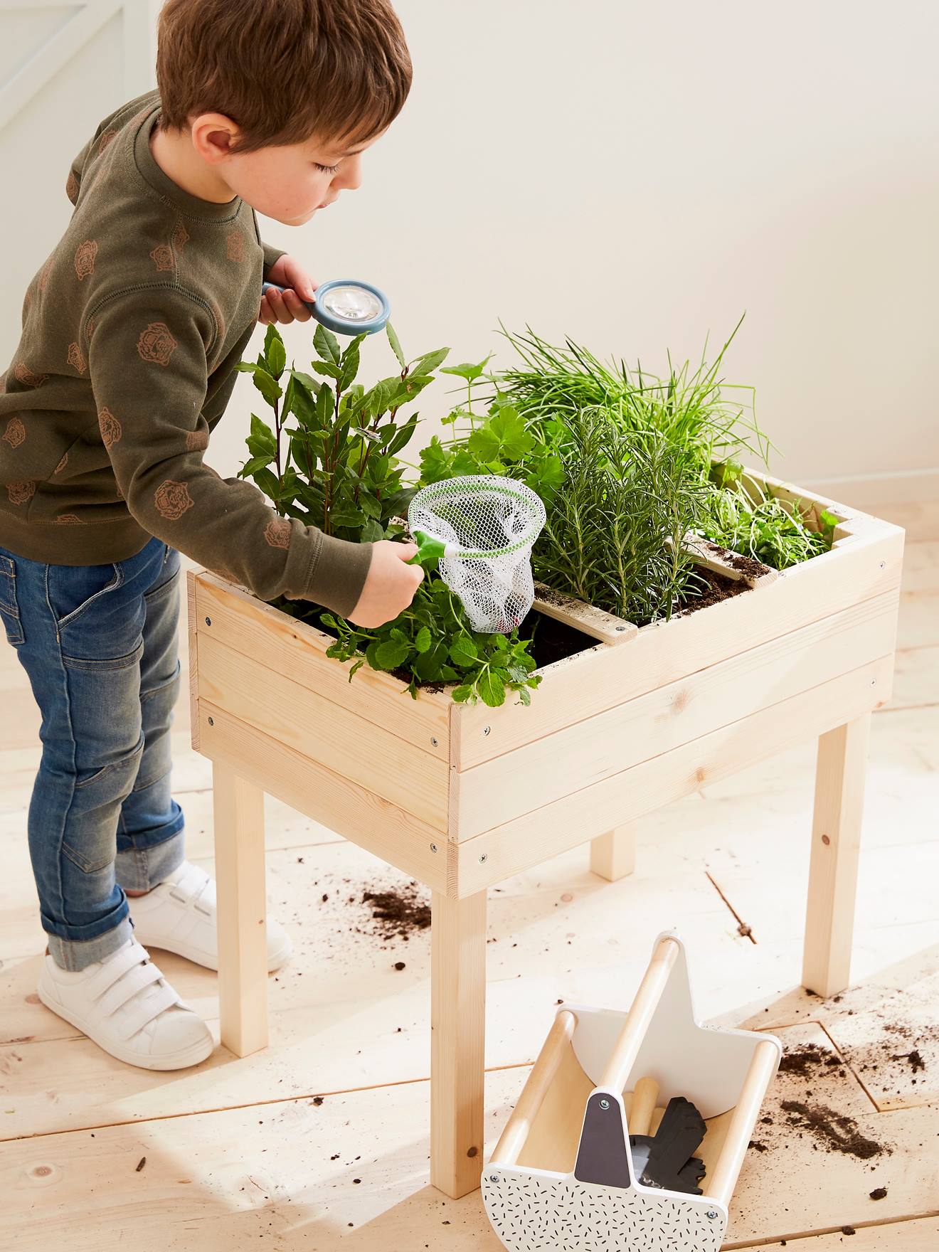 Pflanzkiste aus Holz, Hochbeet