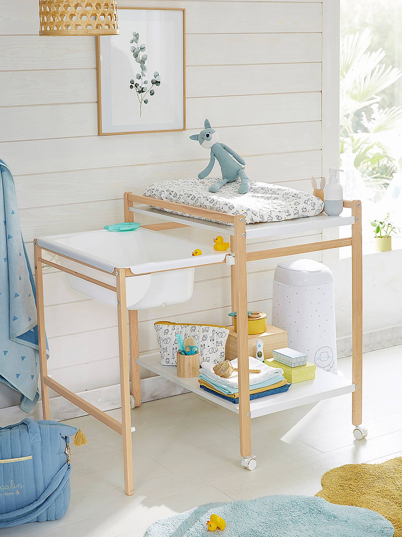 La Table à langer - Baignoire sur une structure qui se pose sur une  baignoire adulte - Ma Baby Checklist
