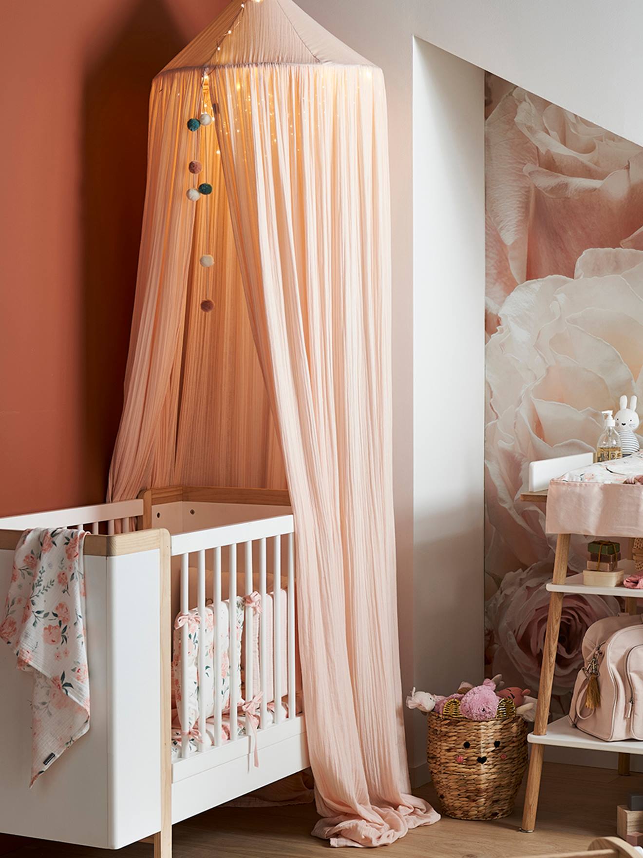 Bettvorhang „Rosentraum“, Musselin - rosa, Zimmer und Aufbewahrung